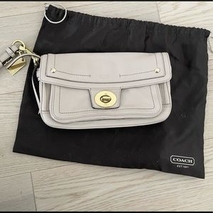 Coach leather wristlet in nude